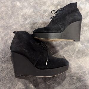 Michael Kors Pierce lace up wedge booties size 8.5